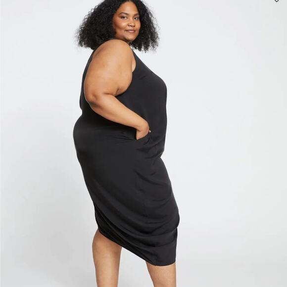 NWT Universal Standard Iconic Cooling Cupro Geneva V Tank Dress Black 18 20 - Picture 2 of 9